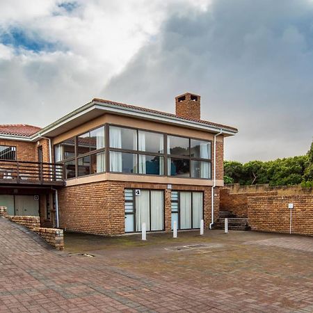 Great White Accommodation Kleinbaai Экстерьер фото