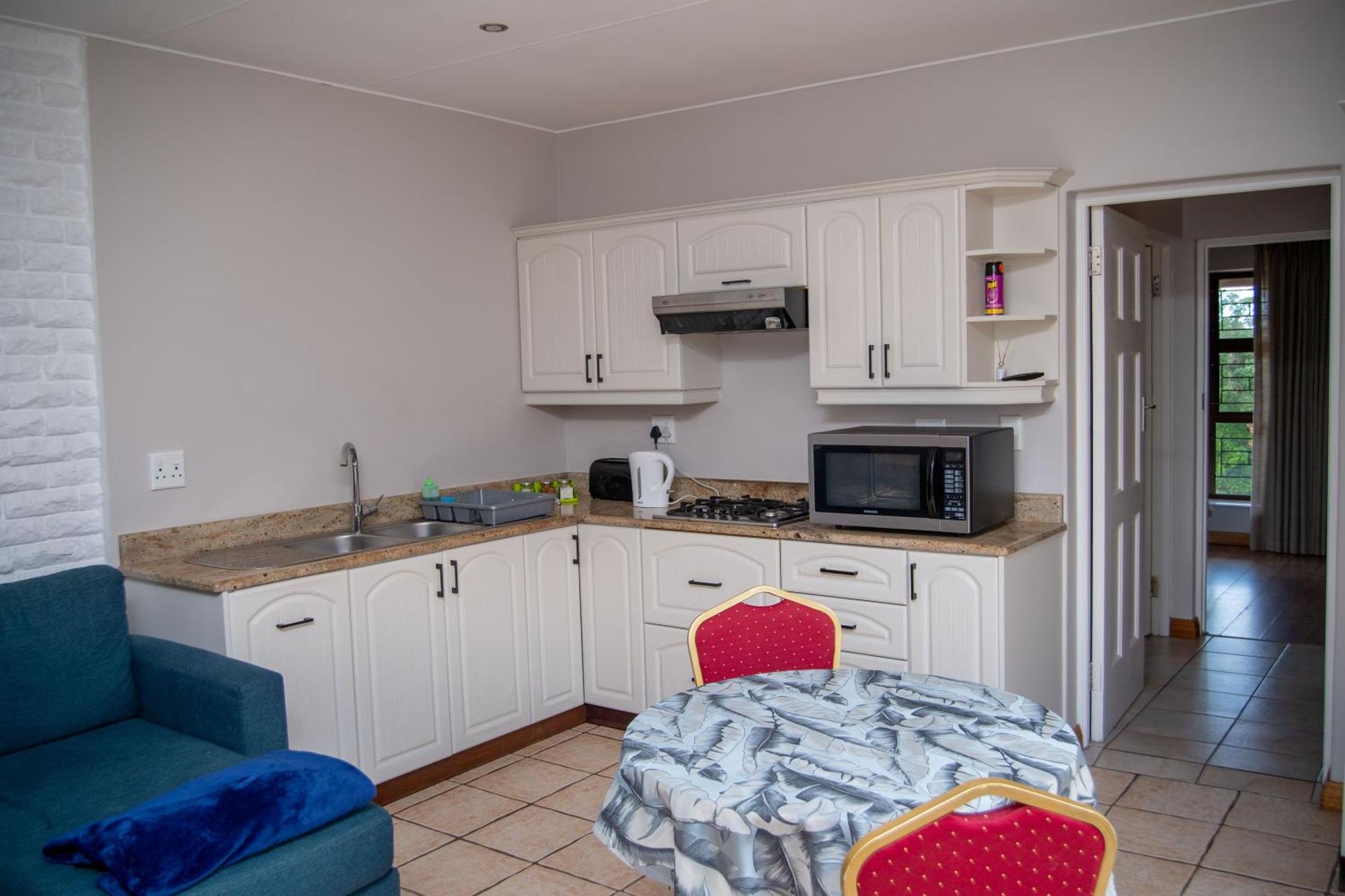 Great White Accommodation Kleinbaai Экстерьер фото