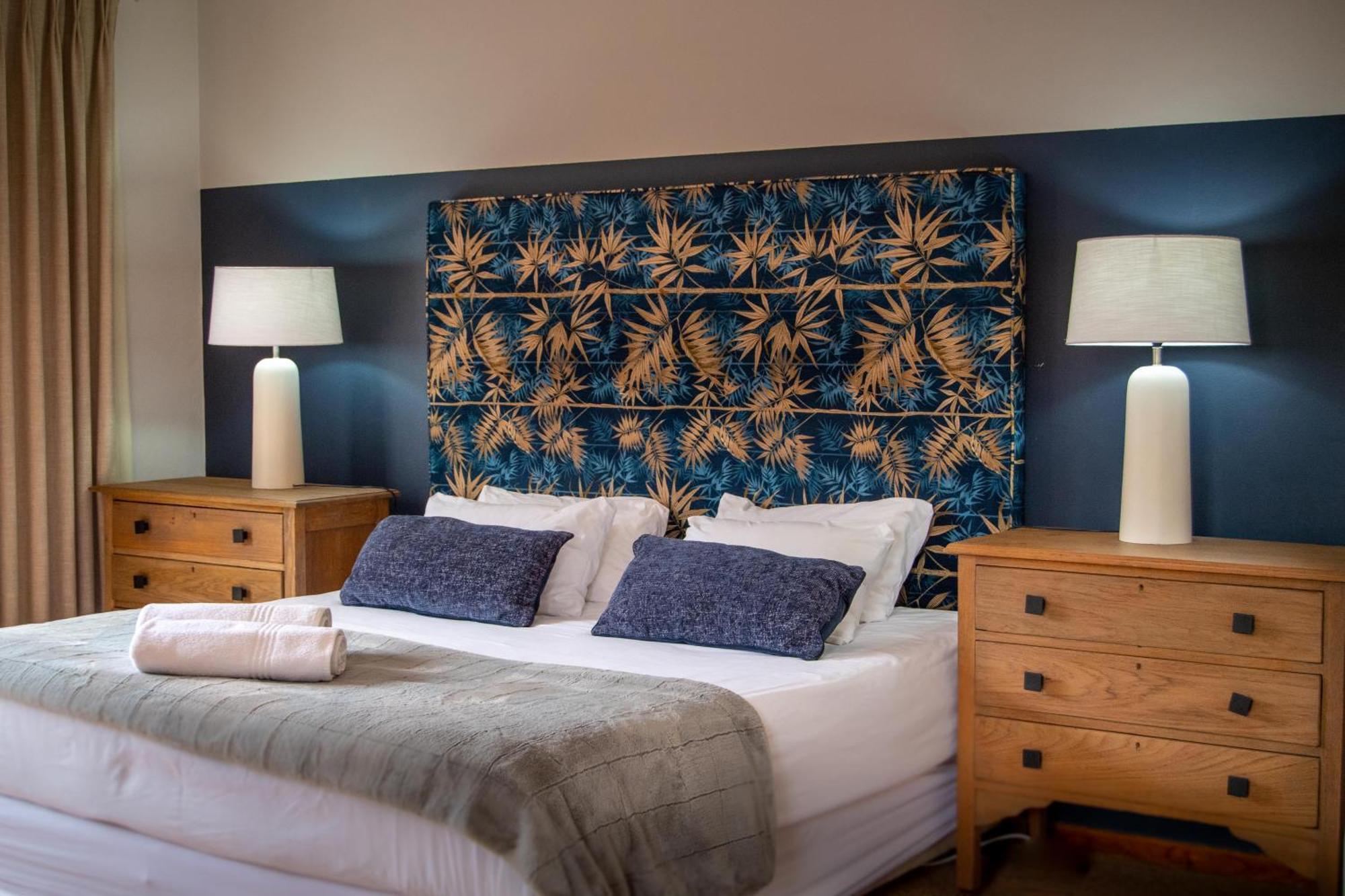 Great White Accommodation Kleinbaai Экстерьер фото